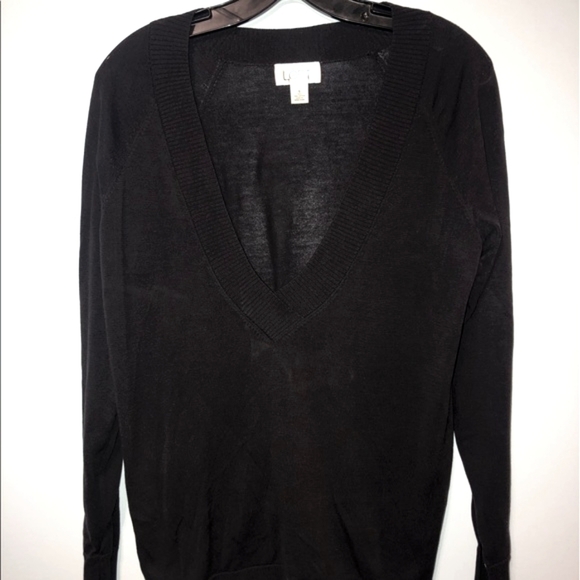 Ann Taylor Loft v neck black sweater size small - Picture 8 of 9